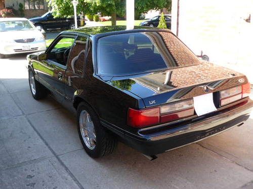 1993 ford mustang lx sedan 2-door 5.0l