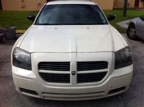 2005 dodge magnum se wagon 4-door 2.7l miami 2 tone not running!