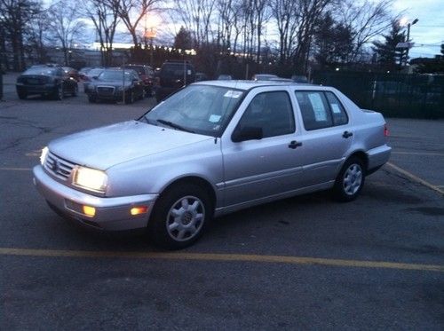 1999 VW JETTA TDI - TURBODIESEL - WELL KEPT - DIESEL - 5SPEED - 40MPG + - CHEAP, image 2