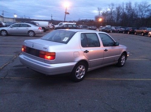 1999 VW JETTA TDI - TURBODIESEL - WELL KEPT - DIESEL - 5SPEED - 40MPG + - CHEAP, image 3