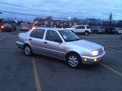 1999 VW JETTA TDI - TURBODIESEL - WELL KEPT - DIESEL - 5SPEED - 40MPG + - CHEAP, image 4