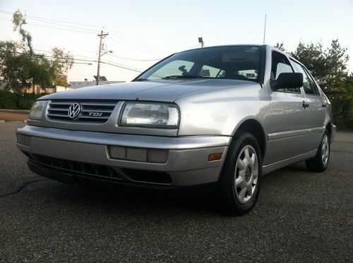 1999 VW JETTA TDI - TURBODIESEL - WELL KEPT - DIESEL - 5SPEED - 40MPG + - CHEAP, image 6