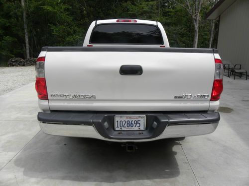 2004 TOYOTA TUNDRA 4X4, image 7