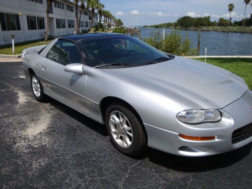 2002 chevrolet camaro base coupe 2-door 3.8l t-tops  silver