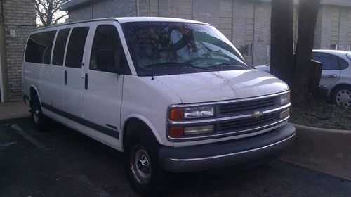 15 passenger van in very good condition white..low miles