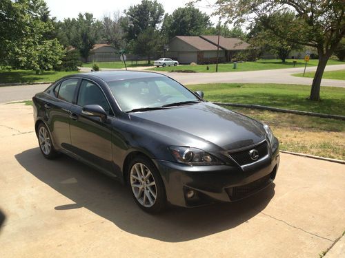 2011 lexus is250 rebuilt title only 1700 miles!!!