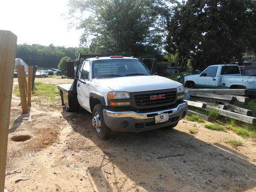 2005 gmc 3500 flat bed