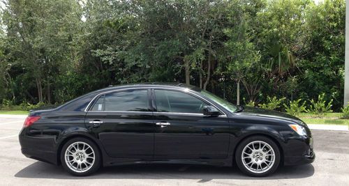 2010 toyota avalon 4 door sedan limited low miles leather sunroof perfect shape