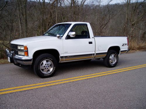 1993 chevrolet k1500 silverado z71/4x4_garage kept_80k miles_1 awesome truck