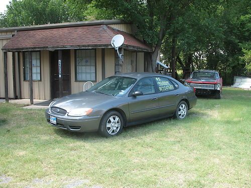 2005 ford taurus