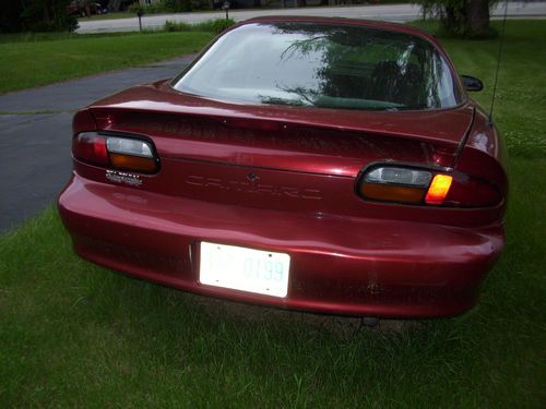 1998 - Chevy Camaro - Two 2 Door Coupe - Red - Sun Roof - Cloth Bucket Seats, image 4