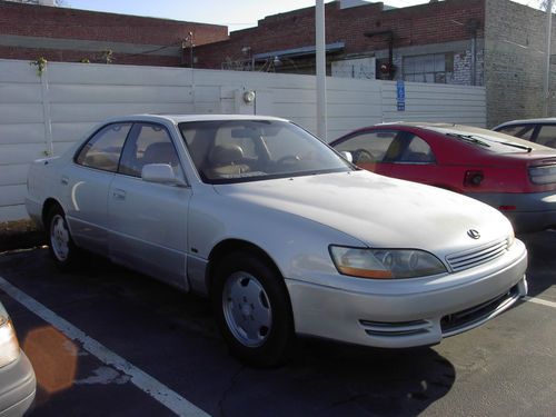 1996 Lexus ES300 Sedan 3.0L V6. Coach Edition. Very Low Reserve. Bid and Win!!, image 5