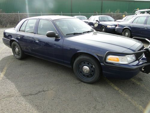 2008 ford crown victoria police interceptor 4 door sedan