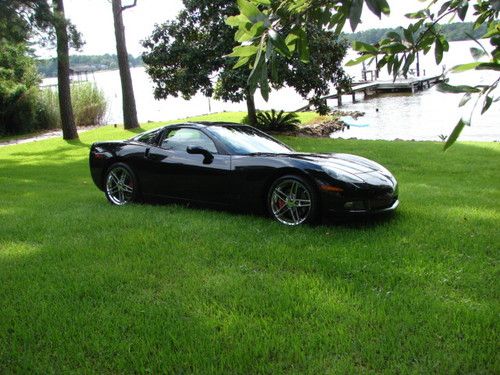 2005 chevrolet corvette base coupe 2-door 6.0l