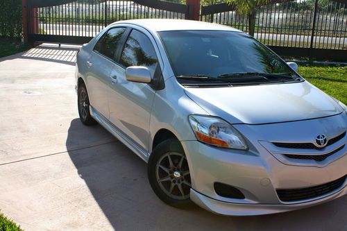 2007 toyota yaris s sedan 4-door 1.5l
