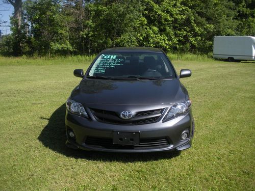 2011 toyota corolla s sedan 4-door 1.8l