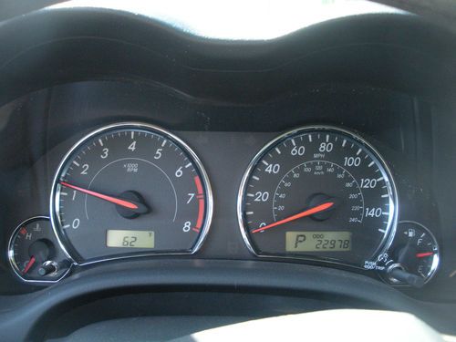 2011 Toyota Corolla S Sedan 4-Door 1.8L, image 6