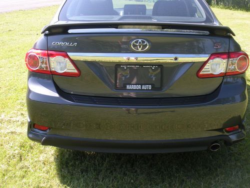 2011 Toyota Corolla S Sedan 4-Door 1.8L, image 9