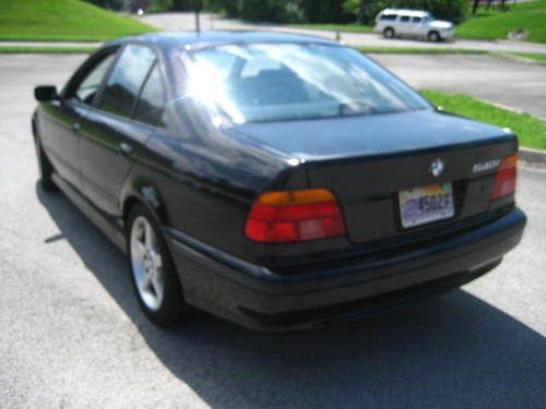 1998 BMW 540i  SIX SPEED!!  BLACK LEATHER SEATS!! LOADED!!, image 4