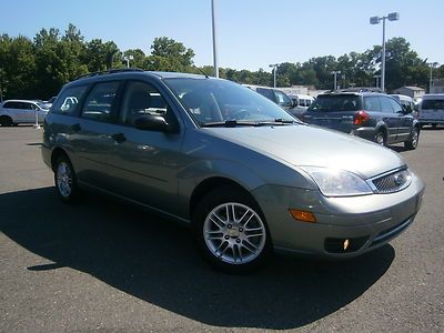 Low reserve clean one owner 2005 ford focus se wagon zxw