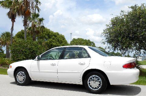 29,000 miles~polar white/grey leather~cd~chrome~full power~cream puff~04 05 06