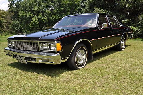 1979 chevrolet caoprice classic   32,450  original miles !!!!   4 dr sdn.