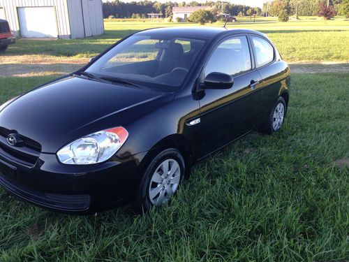 2011 hyundai accent gl hatchback 2-door 1.6l