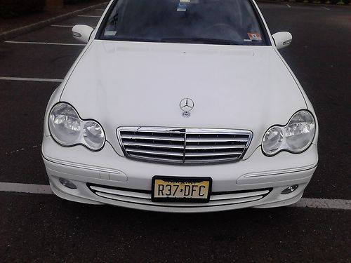 2005 mercedes c240 4matic sedan 4-door