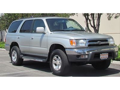 1999 toyota 4runner sr5 sport utility pre-owned