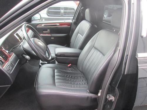 2003 Lincoln Executive 6 Passenger Limousine ONLY 22,588  MILES, image 8