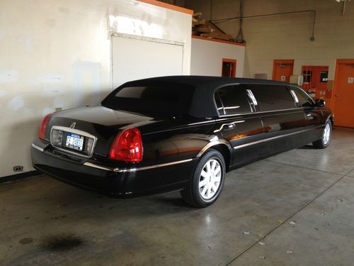 2003 Lincoln Executive 6 Passenger Limousine ONLY 22,588  MILES, image 11
