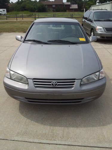 1999 toyota camry ce sedan 4-door 2.2l