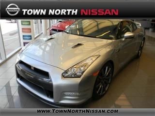 2014 nissan gt-r 2dr cpe premium