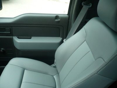 3.7L Regular Cab F-150 Air conditioning Automatic Transmission Clean Low Miles, image 29