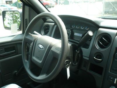 3.7L Regular Cab F-150 Air conditioning Automatic Transmission Clean Low Miles, image 35