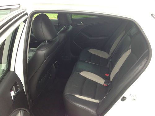 2012 Kia Optima SX Sedan 4-Door 2.0L, image 12