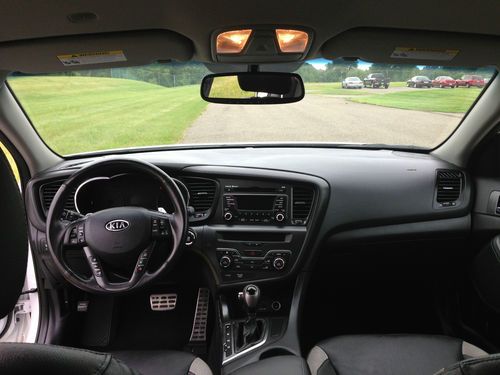 2012 Kia Optima SX Sedan 4-Door 2.0L, image 14