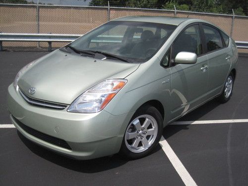 07 prius, super nice, reverse cam and smart key, fl car, no reserve, no problems