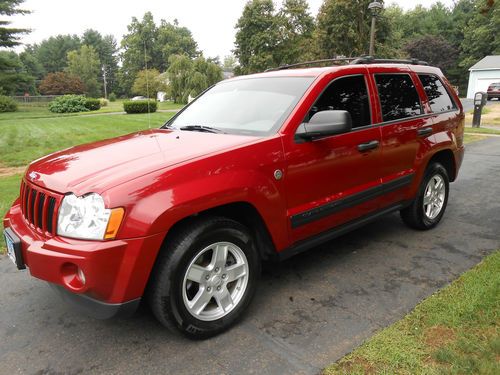 2006 jeep grand cherokee se like limited amazing condition