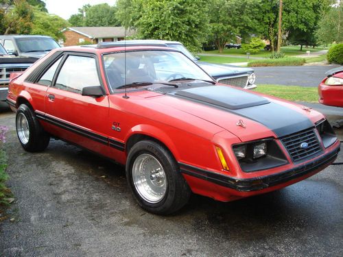 '83 ford mustang gt 5.0 5 speed fox body