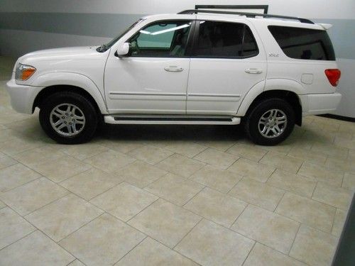 05 sequoia sr5 4wd leather 3rd row we finance!!!