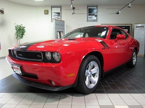 19k miles we finance r/t 5.7l hemi 6 speed manual red black stripes leather