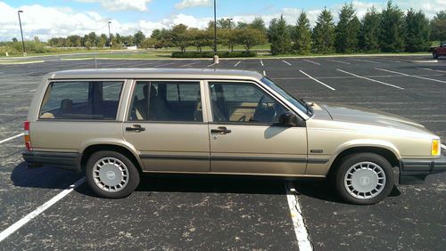 1991 volvo 740 base wagon 4-door 2.3l