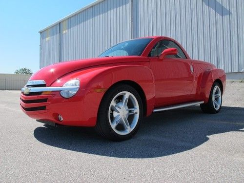 2003 chevrolet ssr, 25k miles, clean carfax, 1-owner, redline red! 50 large pics