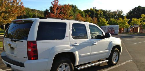 2007 chevy tahoe ltz  z71 4x4 dual off road model fully loaded!!!!!
