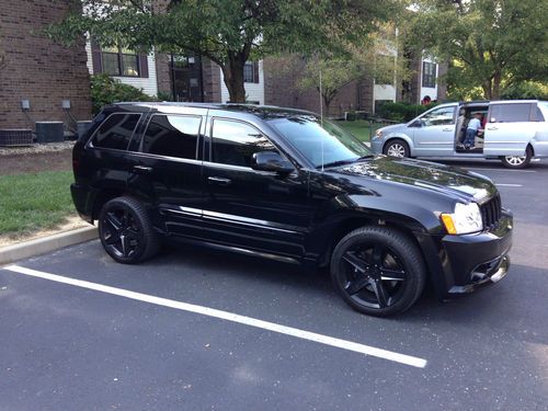 2007 jeep grand cherokee srt8 sport utility 4-door 6.1l