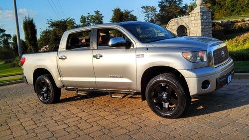 Toyota tundra crew crewmax limited lifted $4k in extras submodel tacoma titan