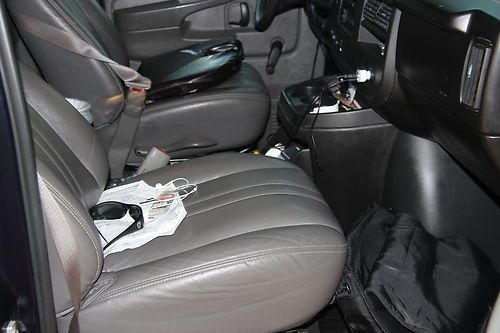 08 CHEV EXPRESS 3500 low miles- ORIGINAL PAINT, US $18,650.00, image 4