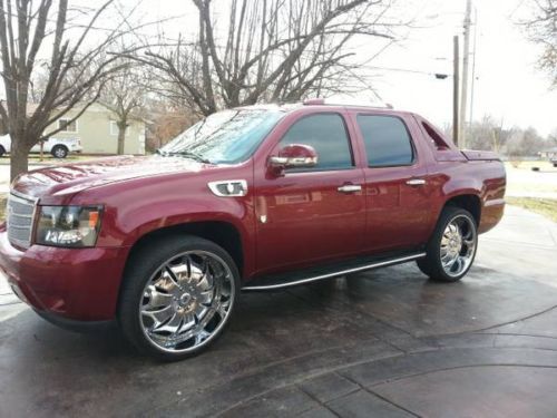 07 avalanche 4x4 26&#034; asanti leather back up cam dvd sunroof custom paint flashy