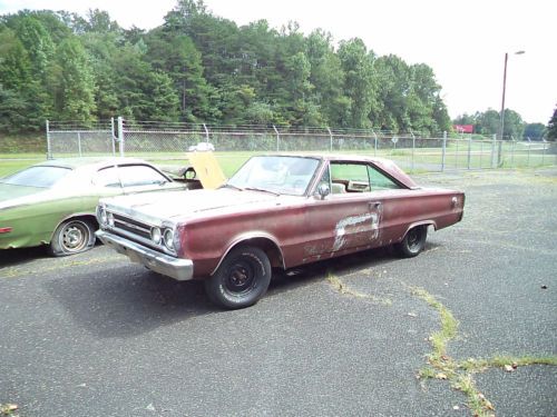 1967 plymouth gtx 440 hp 727 transmission 8 3/4 posi rearend 150 mph speedometer